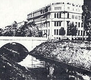 Fosta cladire din Splaiul Independenţei